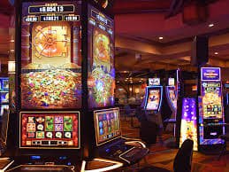 Live casino trực tiếp với nhiều bàn chơi đa dạng